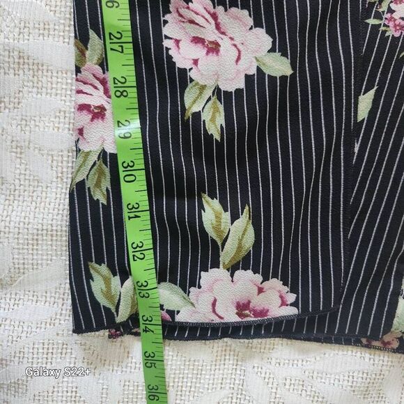 K1 Meek black/pink floral palazzo pants - Picture 9 of 10